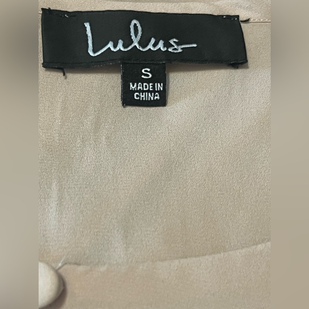 Lulu's Peplum Shirt Top Long Bishop Sleeve Feminine Style 518982 - Picture 6 of 8